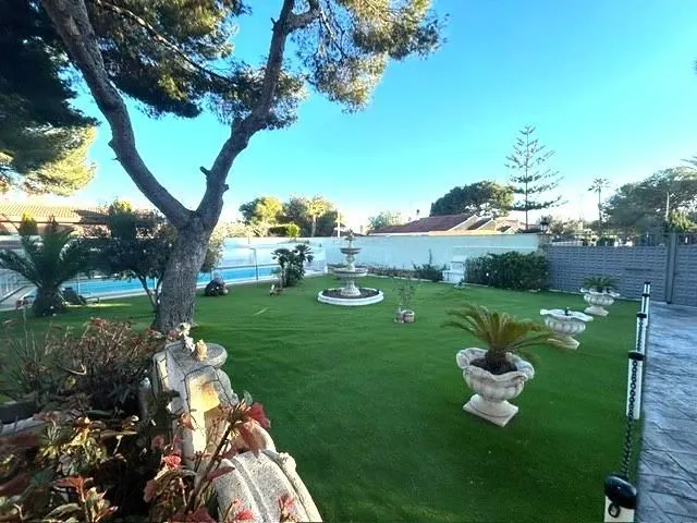Villa 3 habitaciones 200m² en venta - Altos de Campoamor — 8