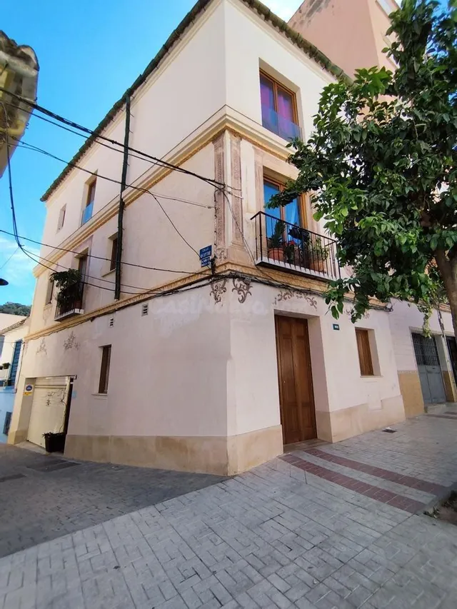 Edificio como Hostel — 2