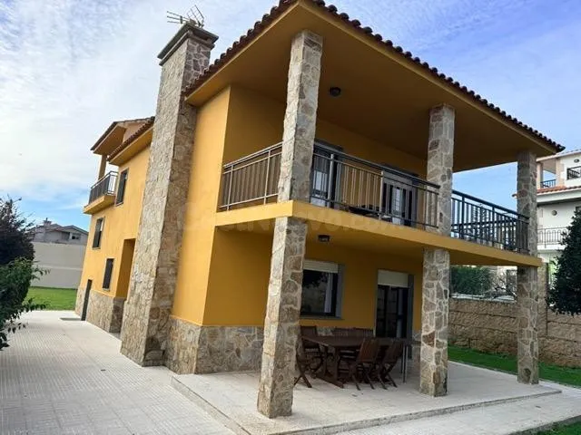 Casa en Sanxeno - con vistas al mar - foto 3