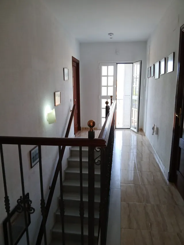 VIVIENDA INDEPENDIENTE CON TERRENO — 45