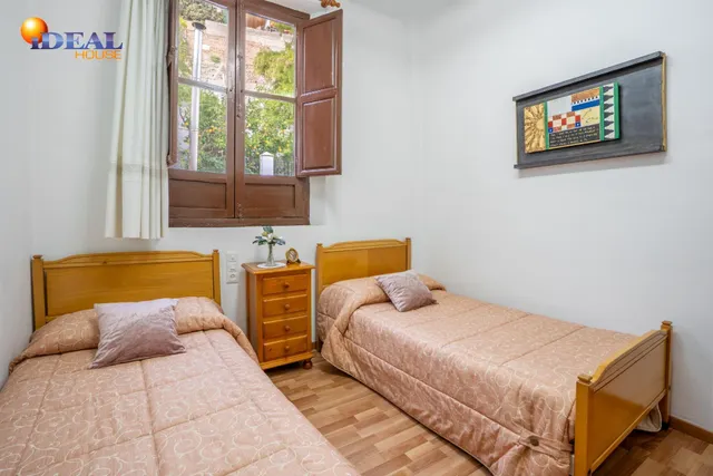 PRECIOSO CARMEN A LA VENTA — 24