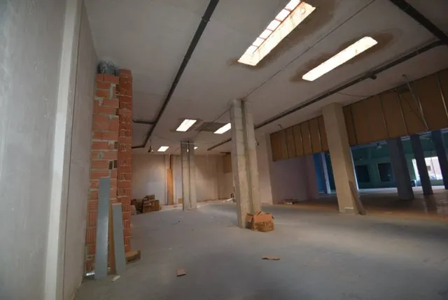 Local comercial en zona del Parque de la Ocarasa. — 7