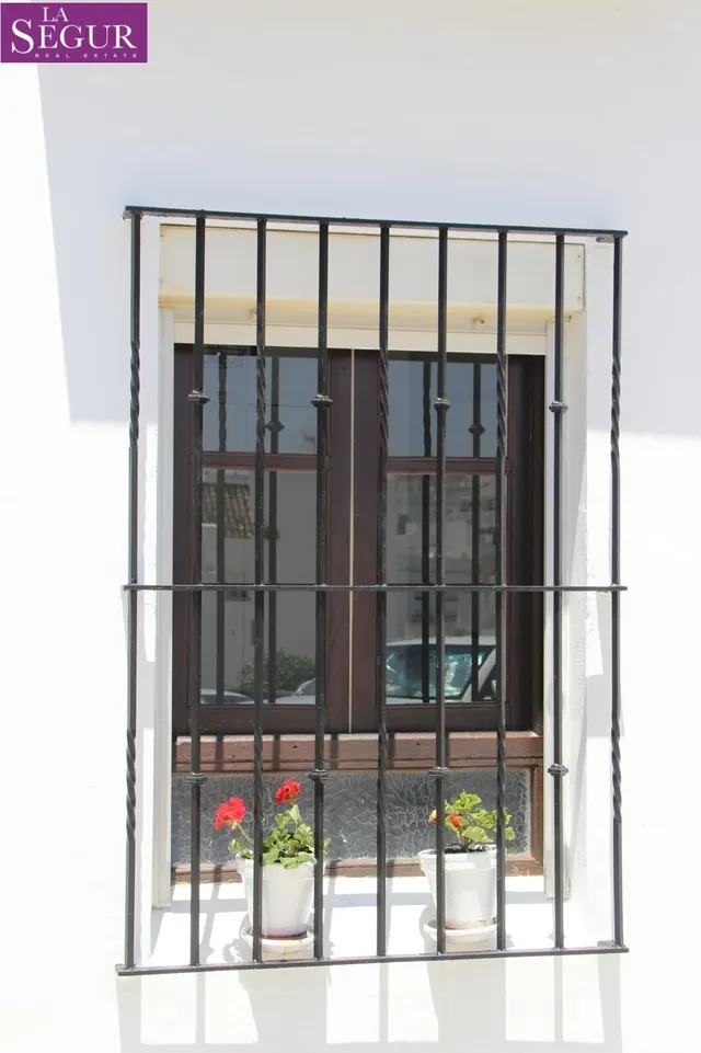 CASA EN PLANTA BAJA EN ZONA NUEVA — 2