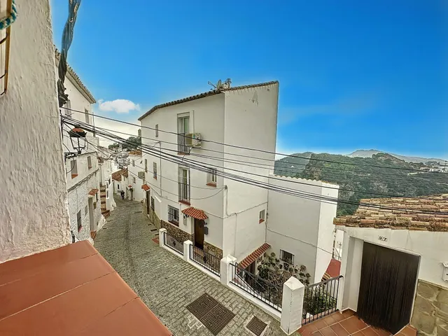 ¡Encantadora Casa con estupendas vistas! - foto 3