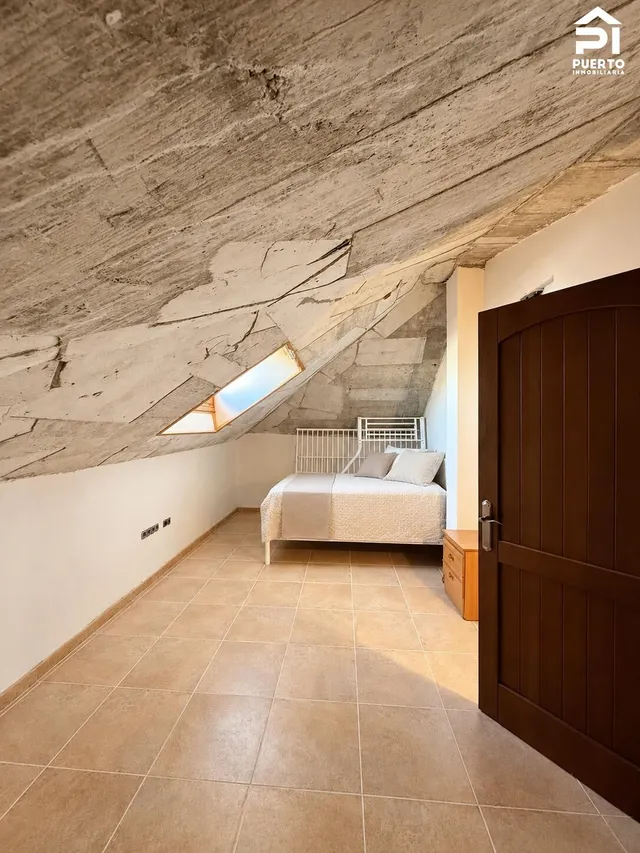 Dos casas, piscina privada y barbacoa en una parcela de 970 m2 — 24