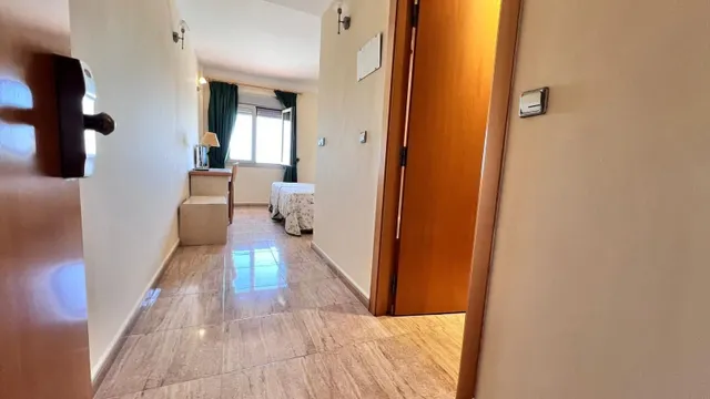 Local comercial 33 habitaciones en venta - Pueblo 8 — 23