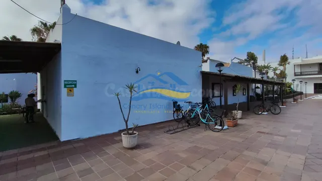Local Comercial de 298 m2 en Planta Baja + Terraza en Cubier