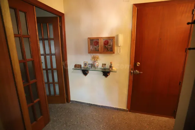 SE VENDE PISO DE 3 DORMITORIOS, SALÓN COMEDOR, COCINA INDEPE