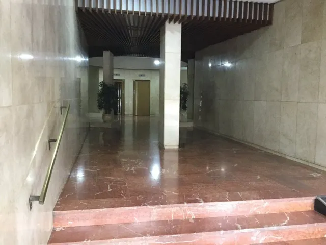 Alquiler de DESPACHO en zona Extramuros, calle Juan Llorens (coworking) — 14