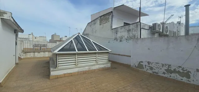 Casa 10 habitaciones 345m² en venta - Alameda — 19