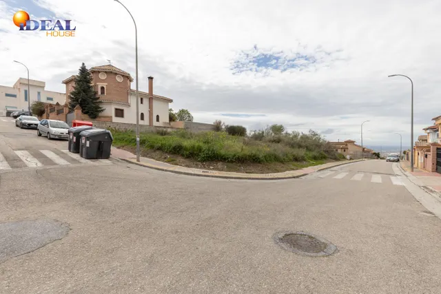 Terreno urbano de 1600 metros unifamiliar para realizar hasta 6 viviendas — 6