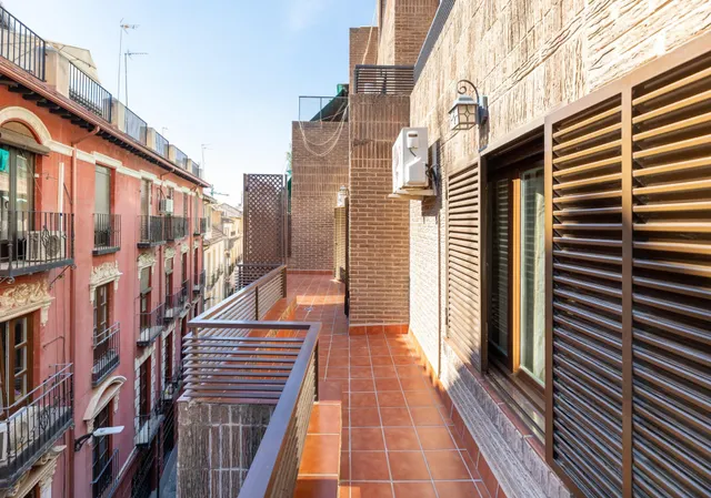 PISO EN RECOGIDAS CON TERRAZA Y GARAJE OPCIONAL - foto 2