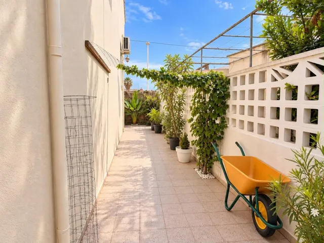 Casa reformada junto al mar, lista para disfrutar — 21