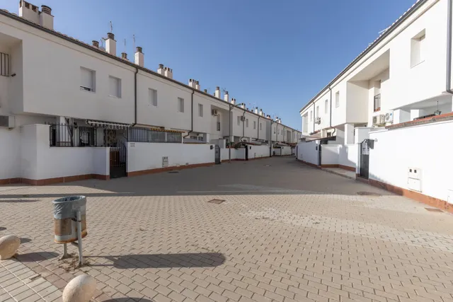 CASA EN VENTA EN GUADIX – ZONA MERCADONA — 27