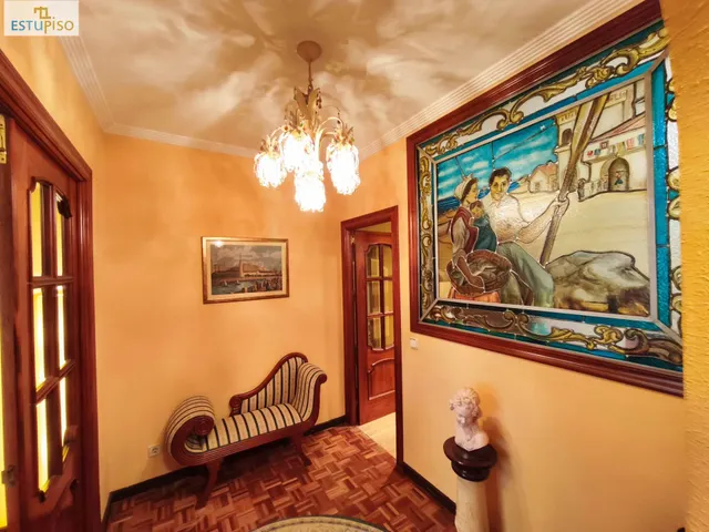 ¡5 habitaciones Y 2 BAÑOS EN PLENO CENTRO! 144 m2 EN CALLE GENERAL ÁLAVA — 42