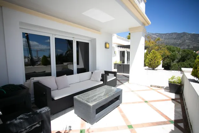 Precioso y lujoso apartamento con vistas al mar en Monte paraíso, en la Milla de Oro. Marbella — 18
