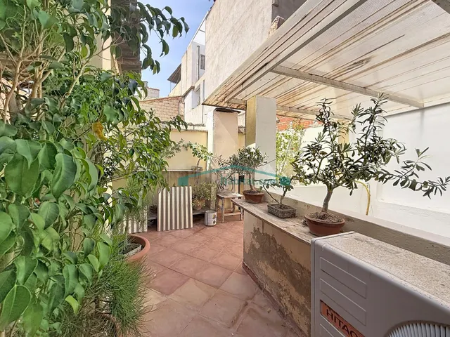 Casa de pueblo reformada con patio y terrazas en Benaguasil - foto 3