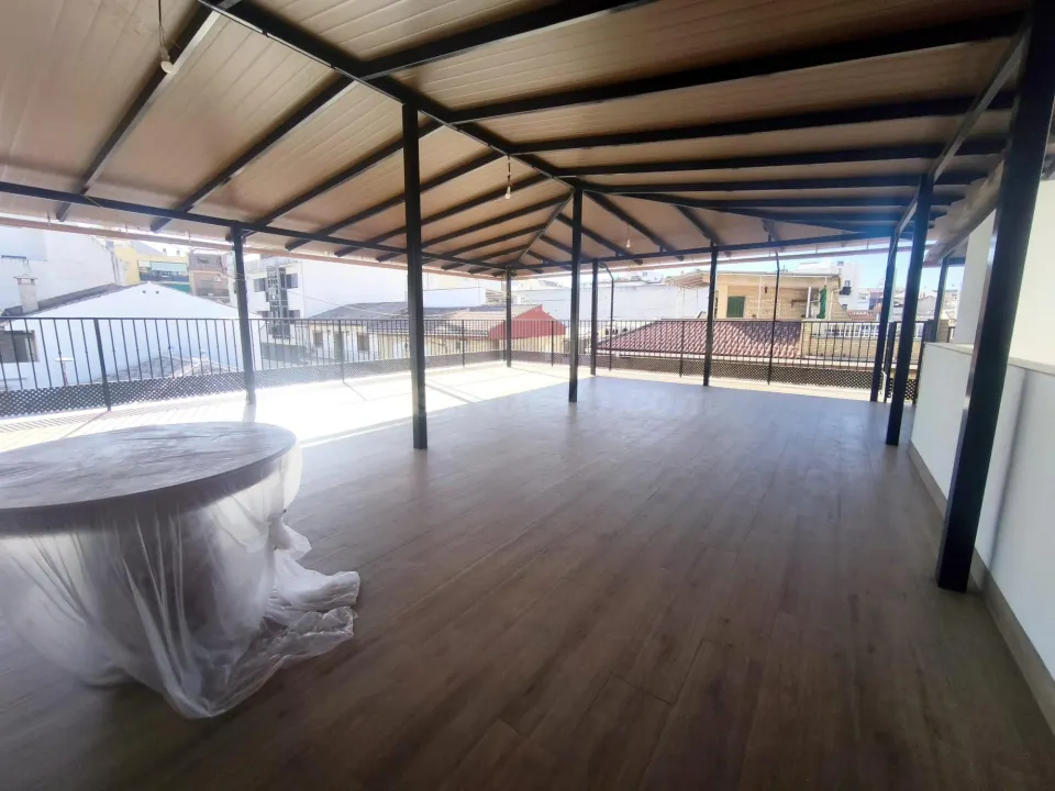 ¡¡¡¡ÁTICO CON 118 M2 DE TERRAZA JUNTO A LA PARADA DEL METRO!!!!