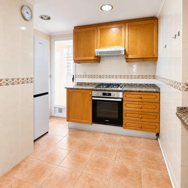 PISO DE 4 habitaciones EN ALQUILER EN BENICALAP — 15