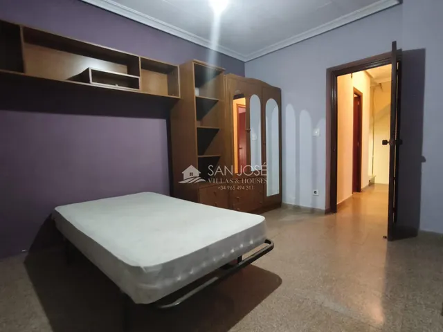 VENTA DE CASA EN ASPE, ZONA CENTRO — 28