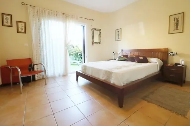 Villa 3 habitaciones 133m² en venta - Oliva Nova — 41