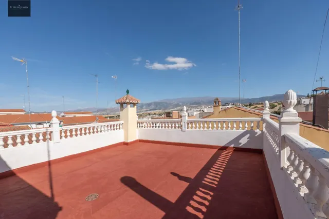 MAGNIFICA CASA EN LAS GABIAS — 2