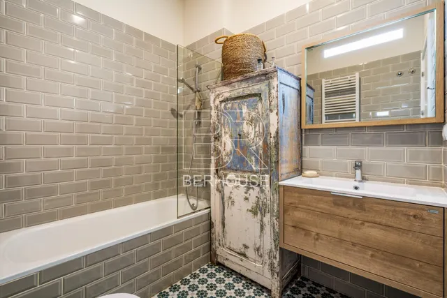 Piso con jardín privado en finca catalogada - Teià centro — 22