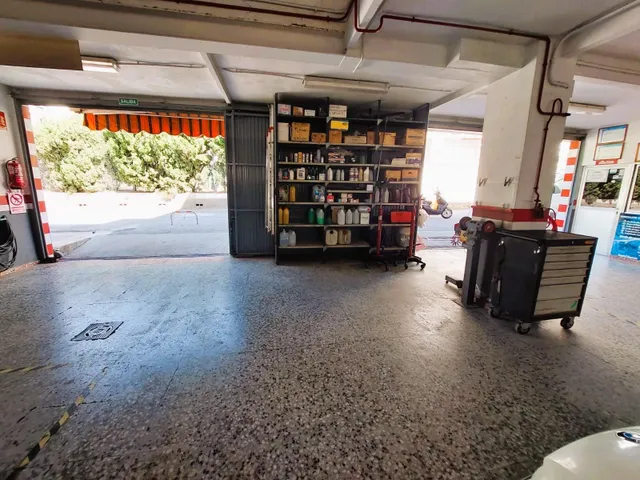 LOCAL COMERCIAL TALLER MECÁNICO — 7