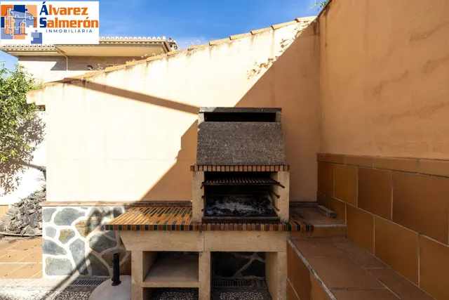 Estupendo chalet independiente en Cájar — 45
