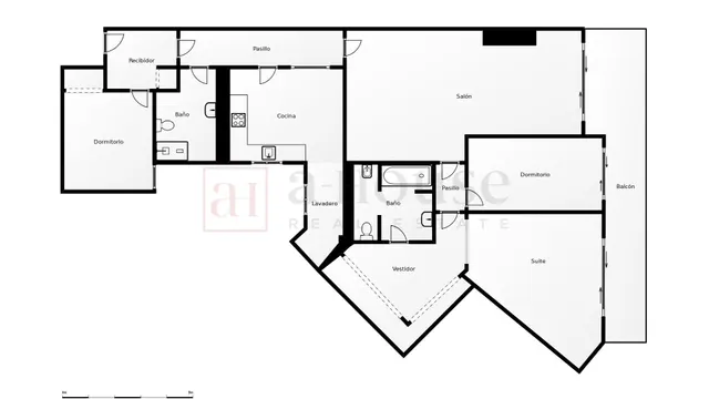PISO ALTO CON BALCÓN/TERRAZA Y TRES PIEZAS EXTERIORES EN EL EIXAMPLE — 37