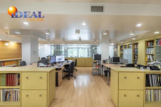 EXCLUSIVO INMUEBLE EN PLAZA DE CARRETAS, JUNTO AL EMBLEMÁTICO PASEO DEL SALÓN — 15