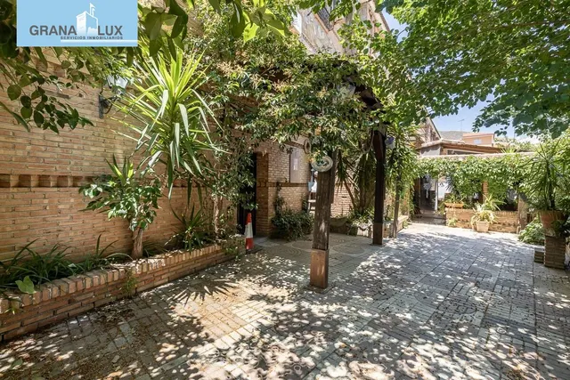 EN VENTA HOTEL Y RESTAURANTE LOS PINILLOS — 36