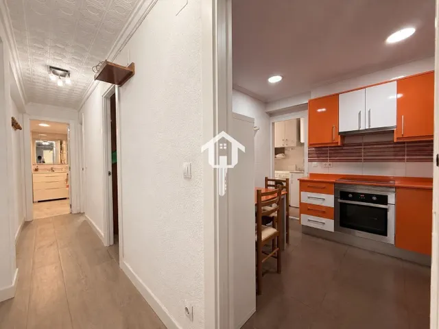 Piso en venta en Alicante. zona de carolinas altas. 90m2, 3 habitaciones, 1 baño, segunda planta con ascensor. — 14