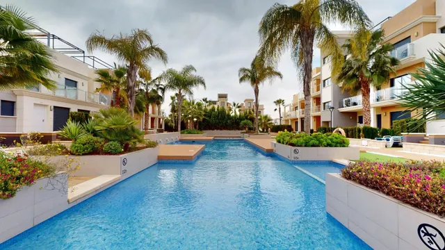 Precioso Bungalow a un paso de Zenia Boulevard — 47