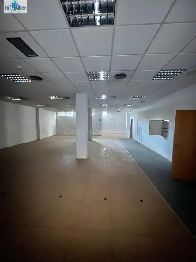 SE VENDE O ALQUILA LOCAL COMERCIAL ZONA IMAGINALIA - foto 4
