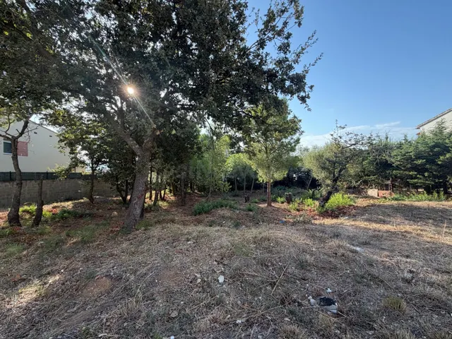 Parcela Urbana de 423 m2 en Zona Tranquila de Roses – Ideal  - foto 2