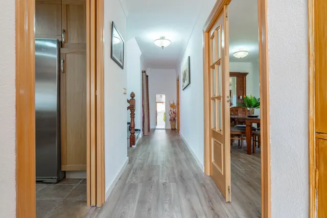 CHALET CON PISCINA Y JARDÍN A SOLO 10 MINUTOS DE GRANADA — 21