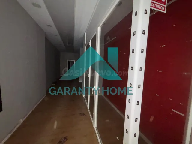 Se alquila local comercial junto al paseo de cánovas, Cáceres ✨ — 4