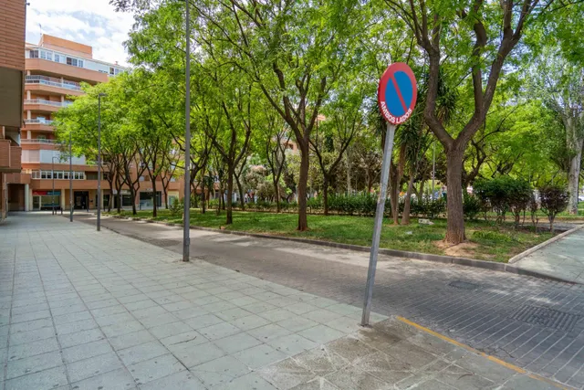 Local Comercial en venta — 18