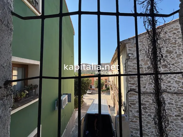 Amplia casa de pueblo en Alcalá — 16