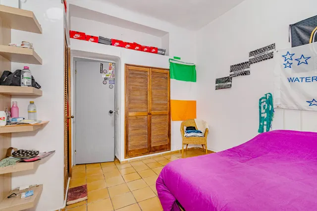 Casa de pueblo en el corazón de Cúllar Vega (Plaza de la Constitución) — 21