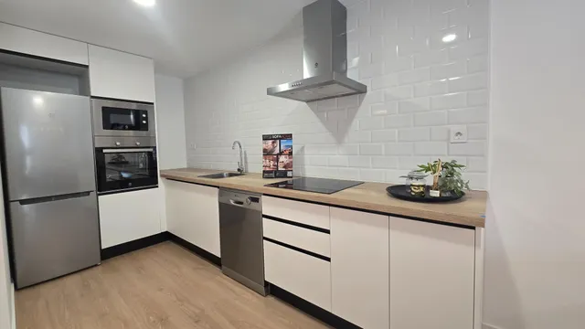 VIVIENDA CON PISCINA y SUPER TERRAZA de 100  m2 — 13
