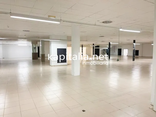 Local comercial en alquiler en Ontinyent — 4
