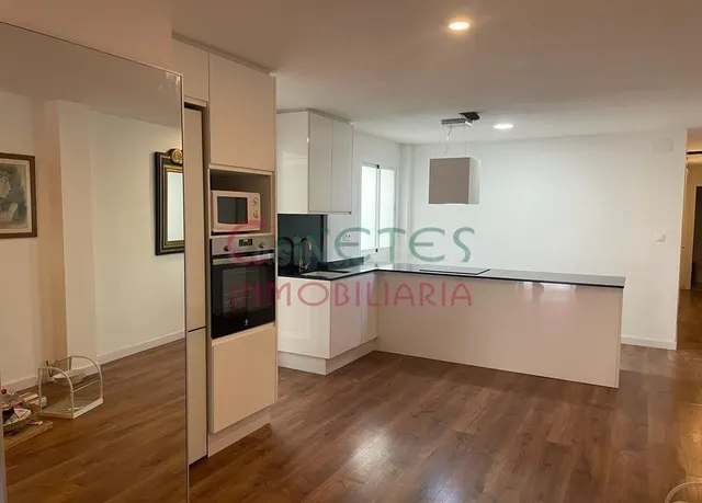 PATERNA, piso reformado ,próximo a C/Mayor