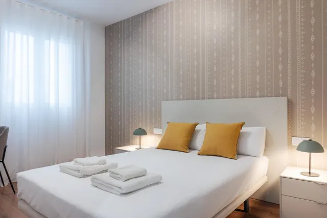 Exclusivo piso de 130 m2 y 4 dormitorios junto al Ayuntamiento de Valencia — 44