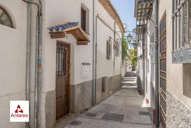 Espectacular casa con vistas directas a la Alhambra y Licencia Turística Activa en el Albaicín — 3