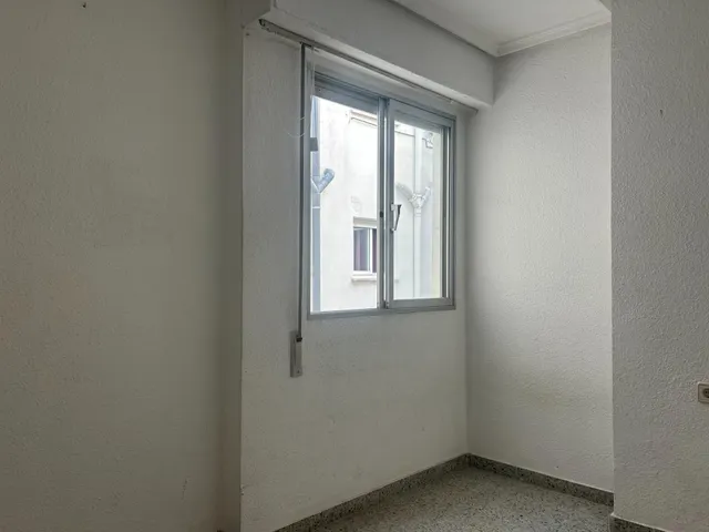Ref. 8546 SALICO ofrece gran vivienda en Olivereta con plaza de aparcamiento — 20