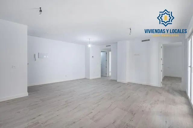 Piso reformado en Avenida Barcelona — 6