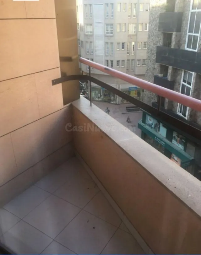 Se vende piso en el centro de Ponferrada - foto 4