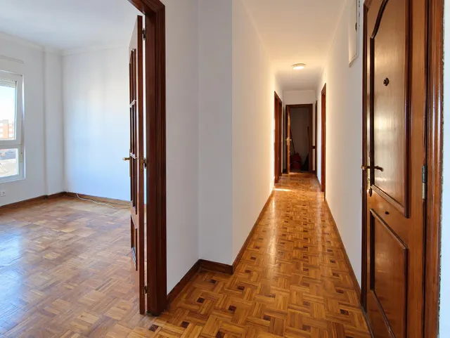 Piso luminoso con vistas al mar en La Calzada, Gijón | 3 habitaciones — 10